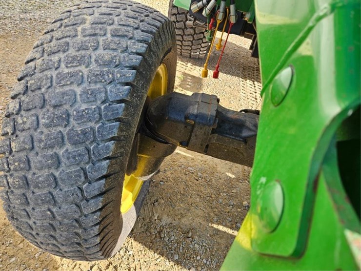 2000-john-deere-4400-image-42