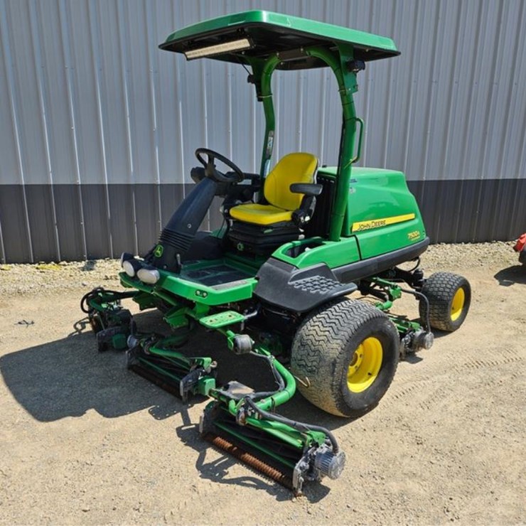 JOHN DEERE 7500