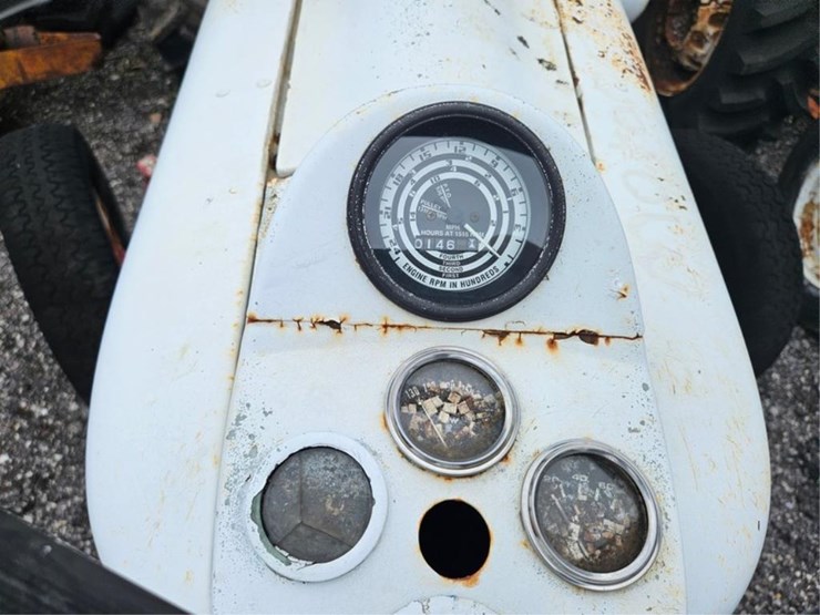 ford-tractor-image-23