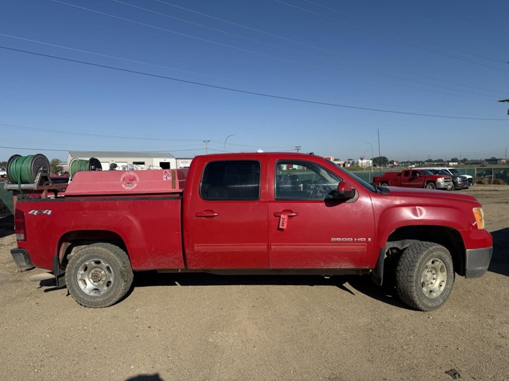 2008-gmc-sierra-2500hd-image-7