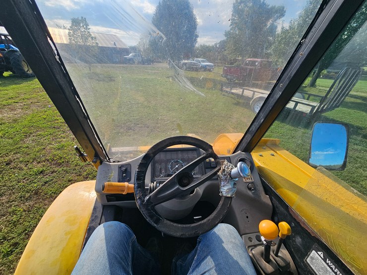 2001-jcb-520-image-50