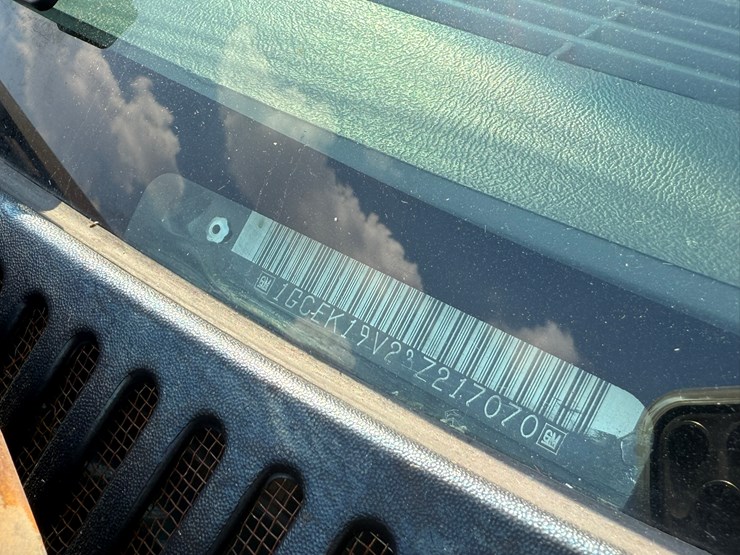2003-chevrolet-silverado-image-32