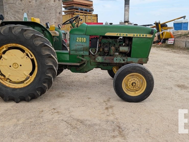 john-deere-2010-image-2