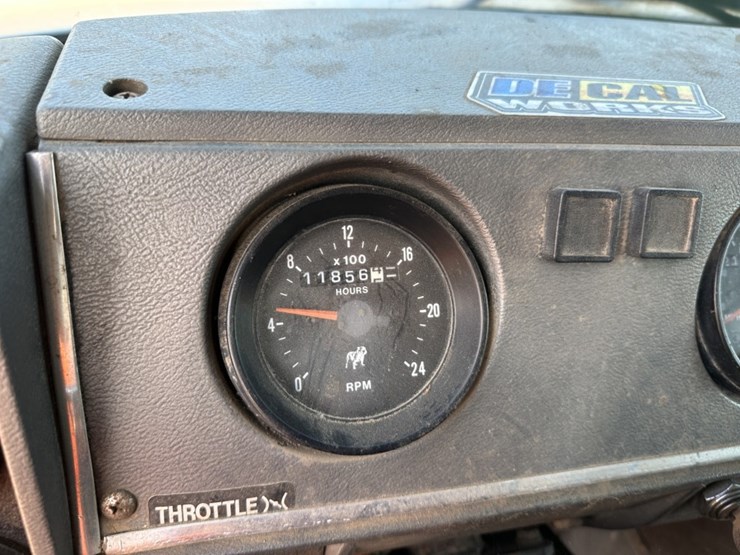 1997-mack-dm690s-image-42