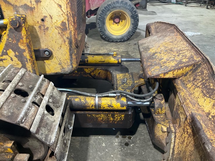 john-deere-420-image-8