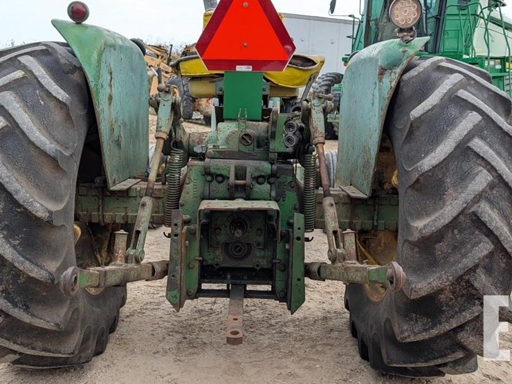 john-deere-2010-image-5
