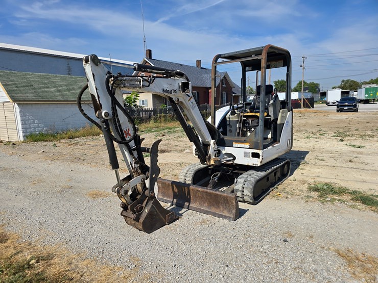 2003-bobcat-328d-image-2