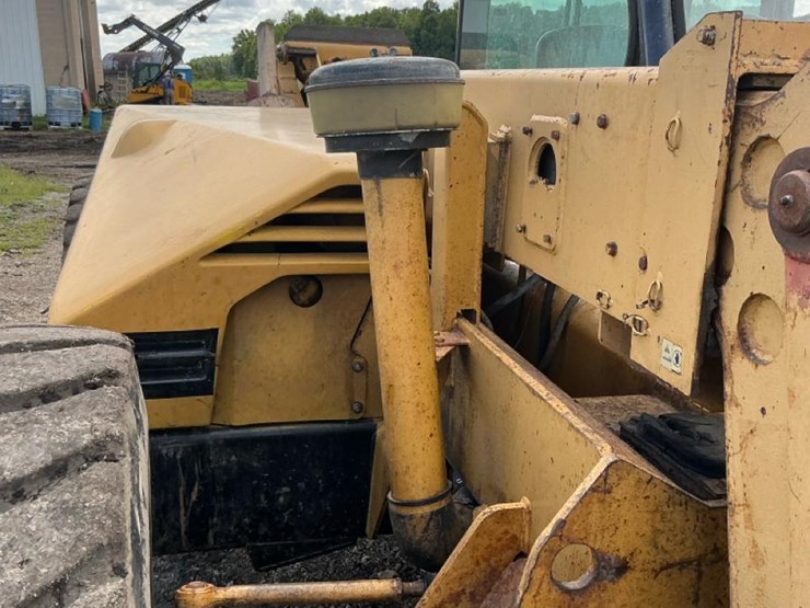 caterpillar-th82-image-29