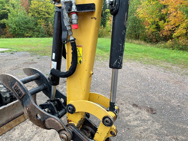 2019-caterpillar-303.5e2-cr-image-46