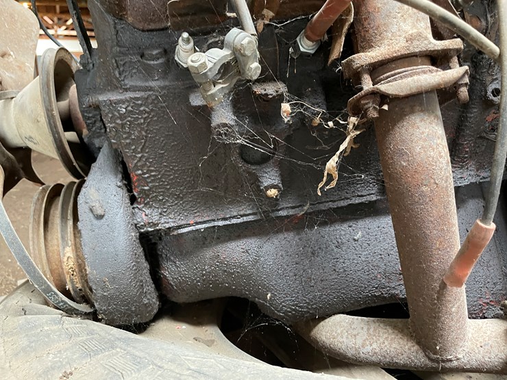 #7165-•-engine-and-transmission-image-14