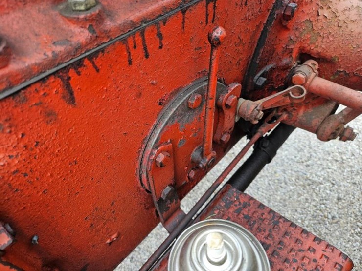 2017-ford-tractor-image-24