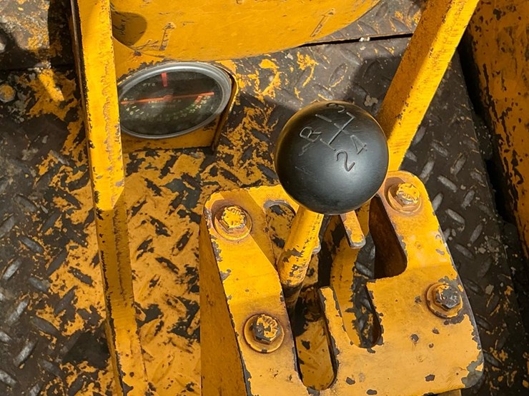 1970-john-deere-350-image-44