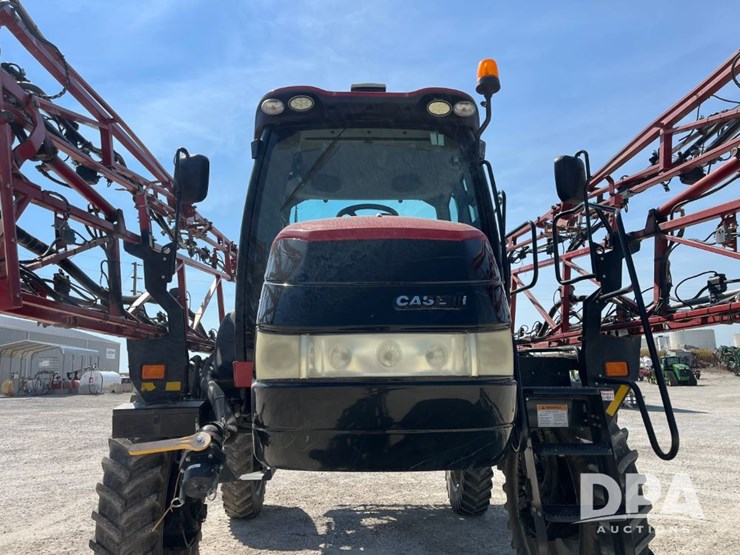 2016-case-ih-patriot-3340-image-23