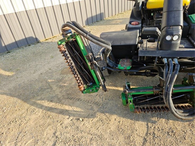 john-deere-3225c-image-15