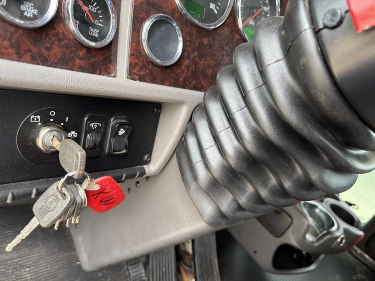 2019-kenworth-t270-image-75