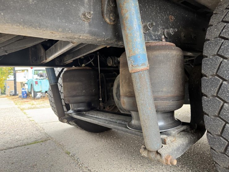 2019-kenworth-t270-image-93