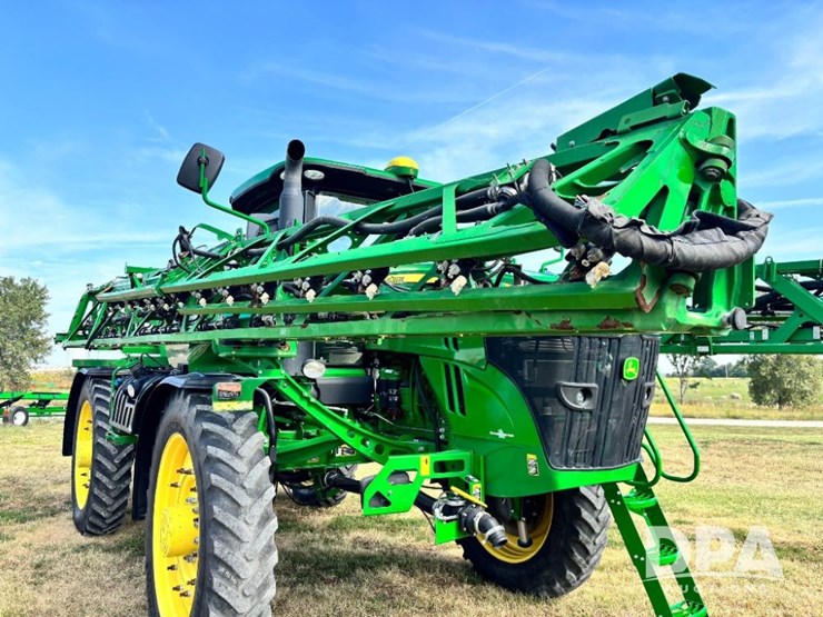 2019-john-deere-r4045-image-117
