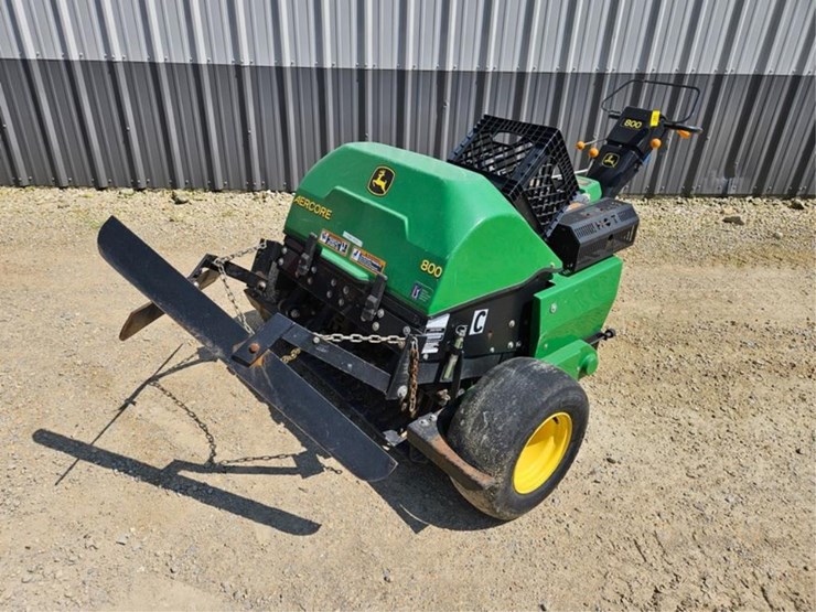 john-deere-800-image-1