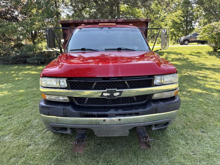 2001-chevrolet-3500-image-8