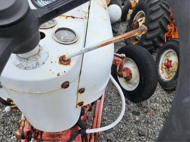 ford-tractor-image-22
