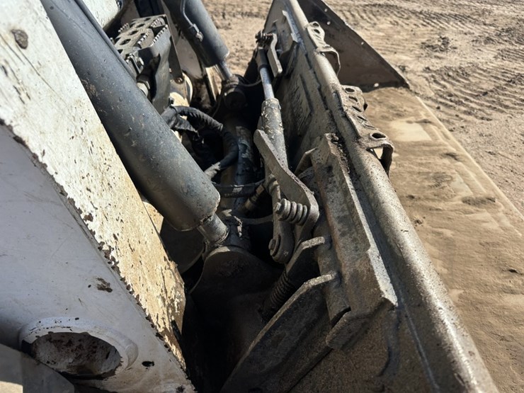 2019-bobcat-t650-image-8