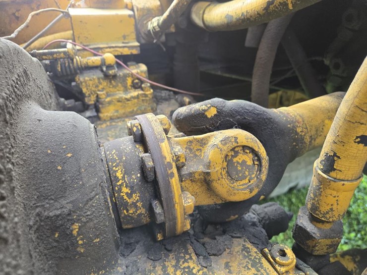 massey-ferguson-55c-image-31