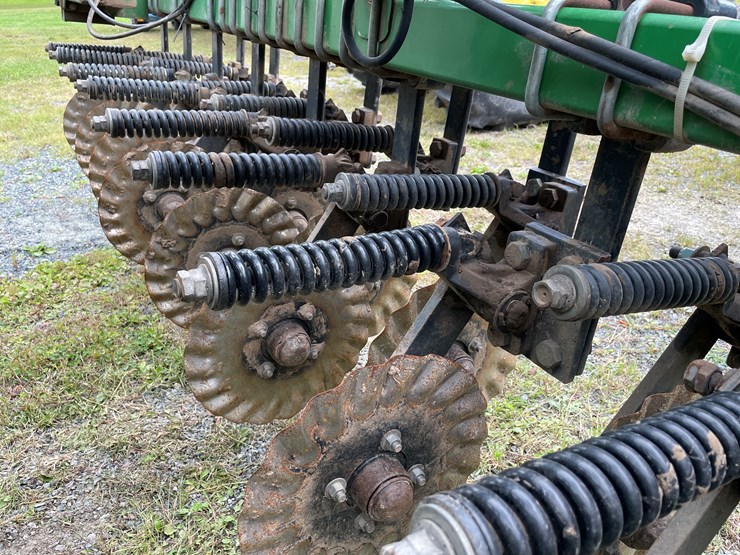 #7102-•-great-plains-grain-drill-no-till-drill-image-19
