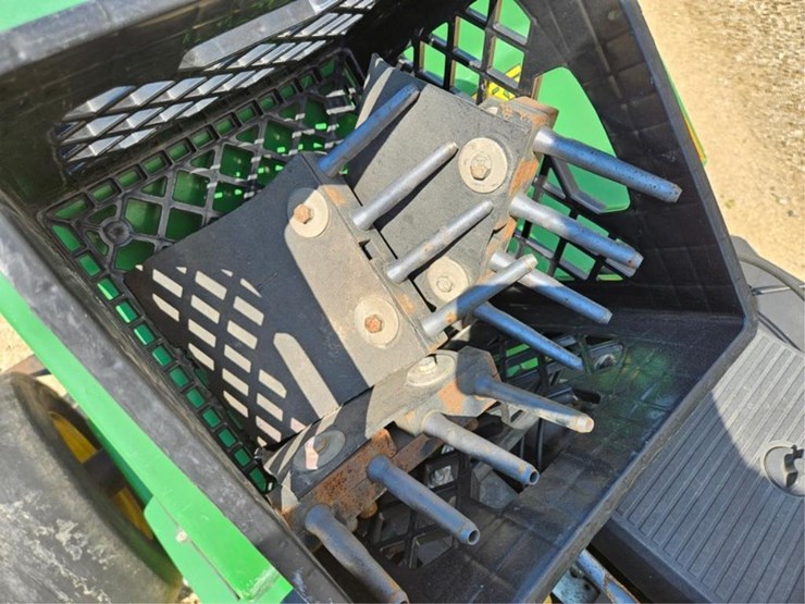john-deere-800-image-12