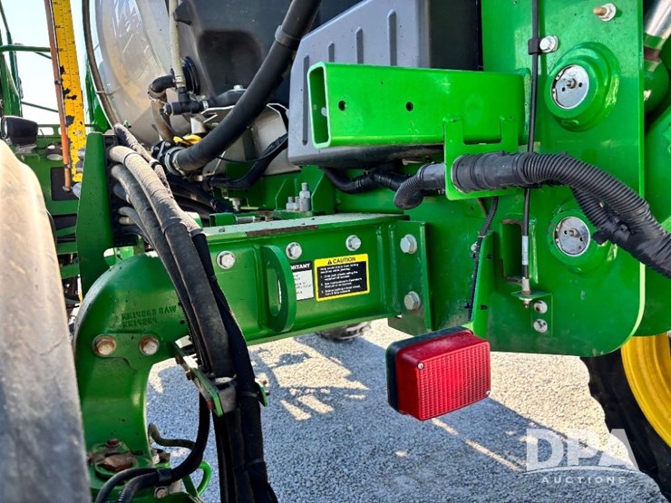 2014-john-deere-r4038-image-59