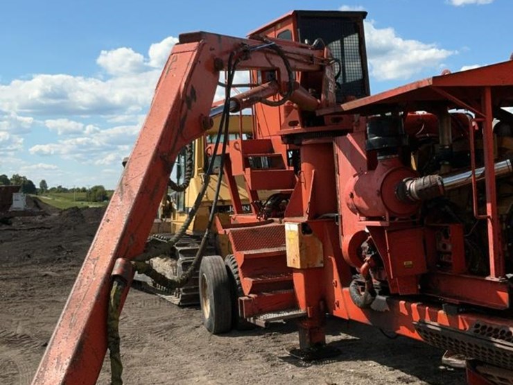 john-deere-12-image-37