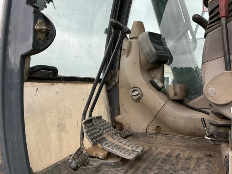 2007-john-deere-270-image-52
