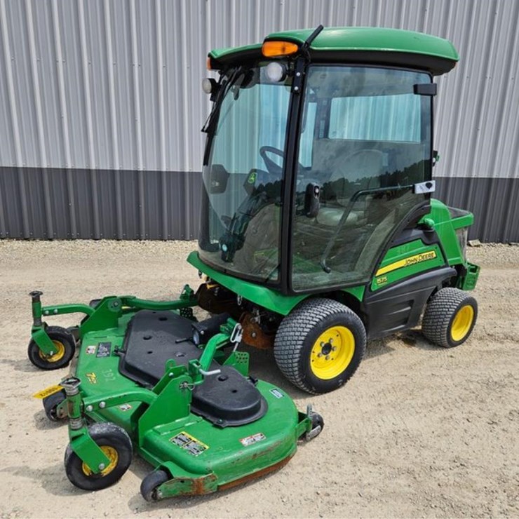 JOHN DEERE 1575