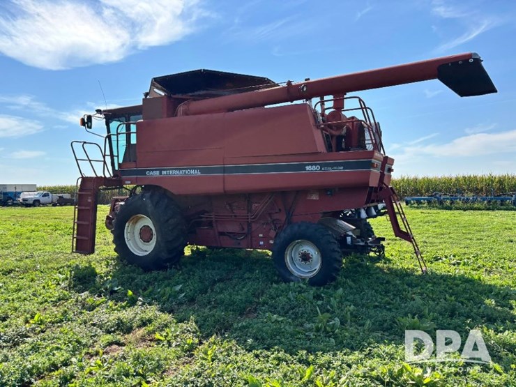 case-ih-1680-image-12