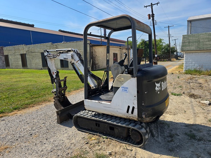 2003-bobcat-328d-image-11