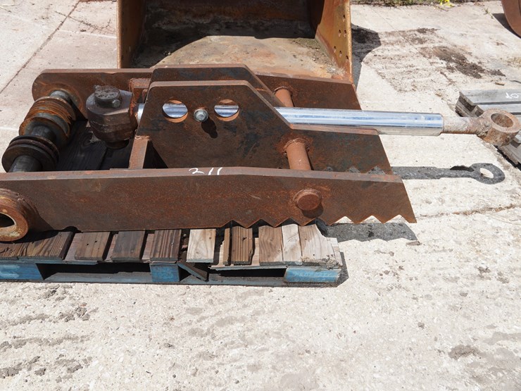 john-deere-270-image-1