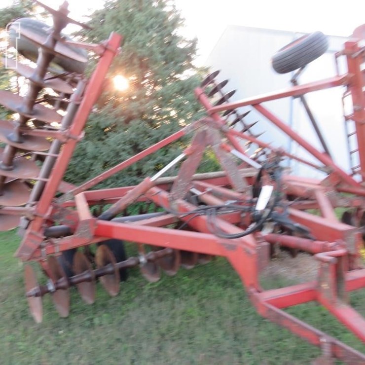 INTERNATIONAL 490