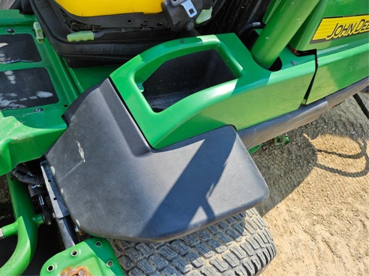 john-deere-7400-image-22