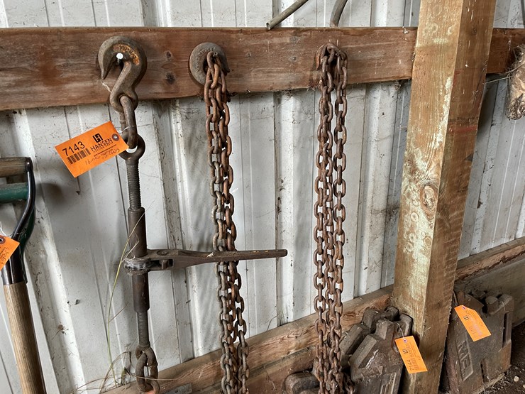 #7143-•-2-chains-and-1-binder-image-1