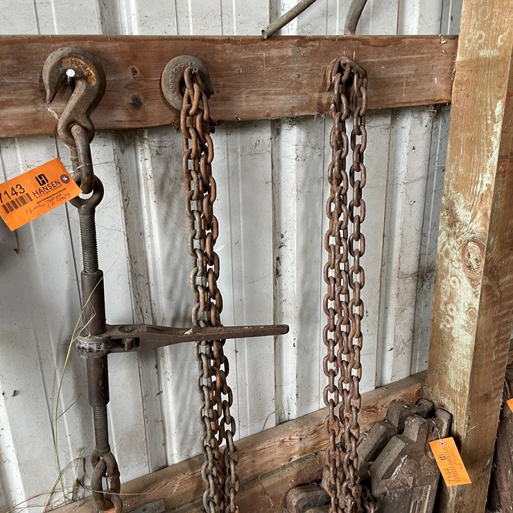#7143 • 2 Chains and 1 Binder