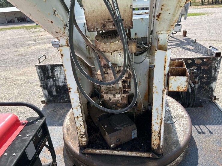 2005-international-durastar-4300-image-24