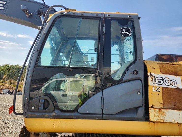 deere-160g-lc-image-28