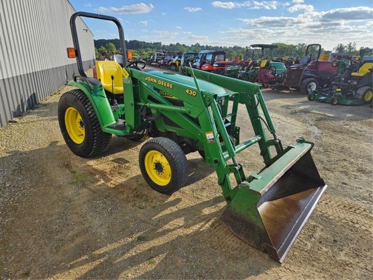 2000-john-deere-4400-image-7