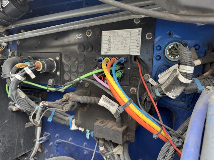 2019-kenworth-t270-image-81