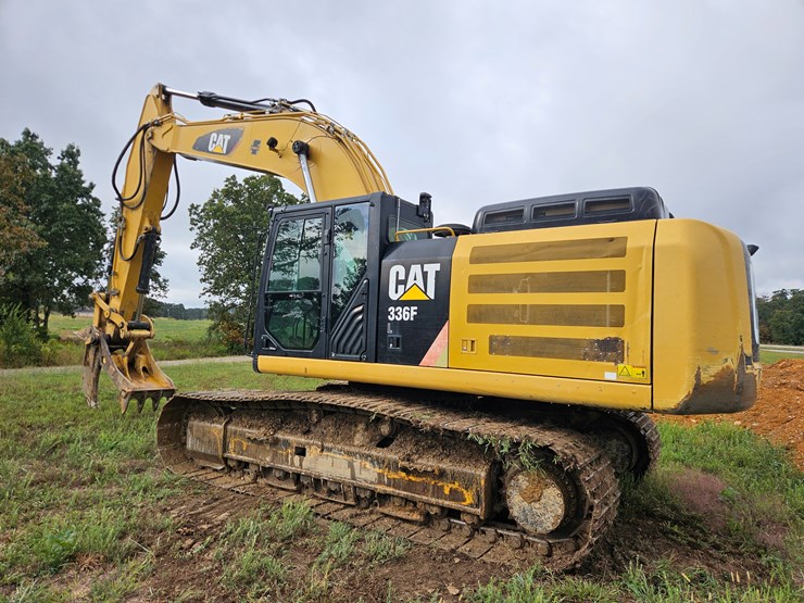 2017-caterpillar-336f-image-13