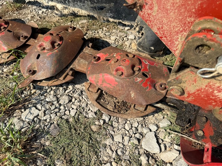 new-holland-617-image-19