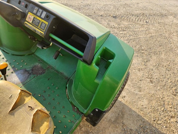 john-deere-gator-image-26