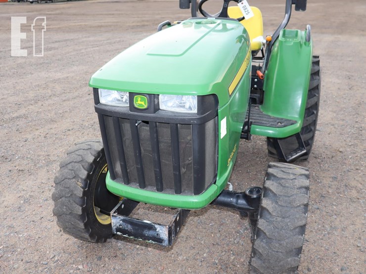 john-deere-3032e-image-10