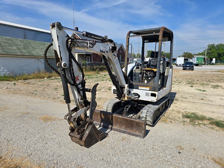 2003-bobcat-328d-image-1