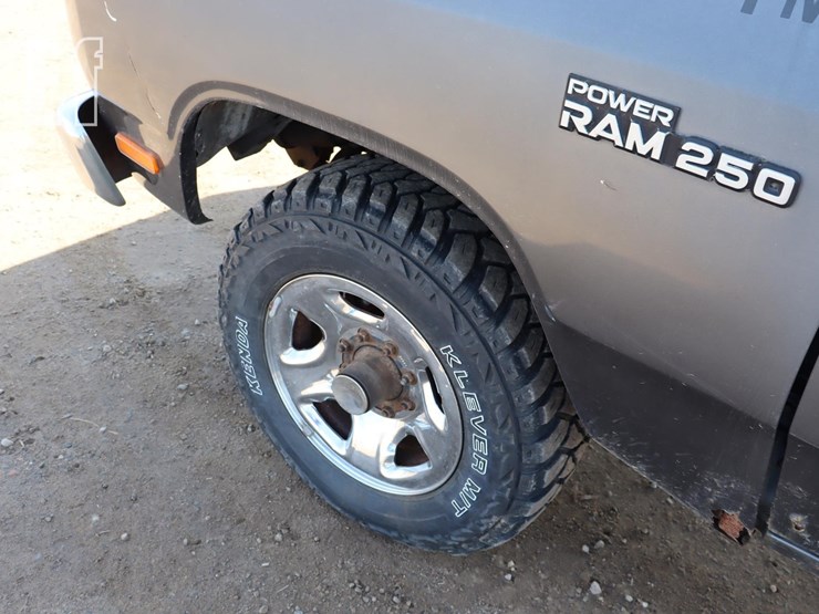 1991-dodge-d250-image-10
