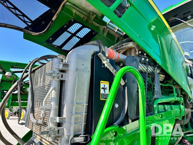 2014-john-deere-r4038-image-38